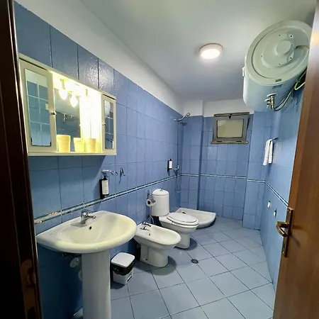 Balkon Bliss - Modern 1-br In Central * Τίρανα