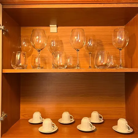 Balkon Bliss - Modern 1-br In Central Διαμέρισμα *